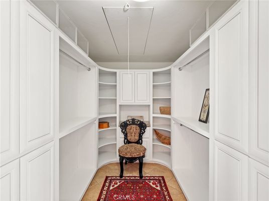 Interior, Walk-in Closets