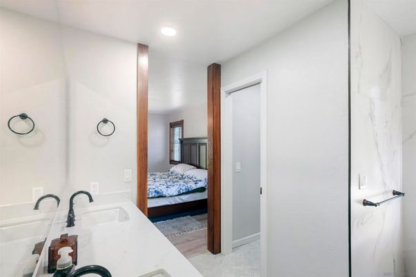 Bathroom, Bedroom, Dual Sink Vanities, Interior, Recessed Lighting