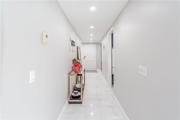 Interior, Marble, Recessed Lighting