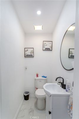 Bathroom, Interior, Marble, Recessed Lighting