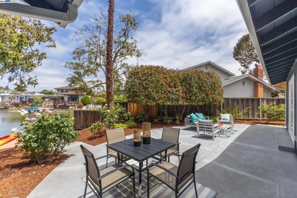 Backyard, Exterior, Water