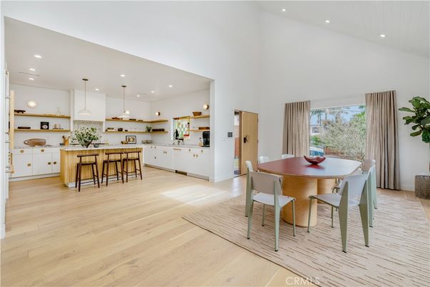 Dining room, Interior, Kitchen, Pendant Lights, Recessed Lighting, Wood Texture Flooring