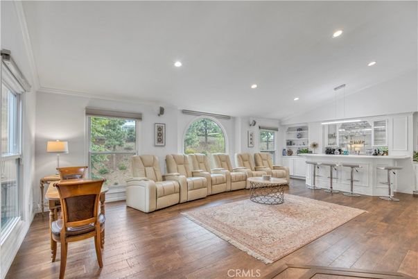 Interior, Living room, Pendant Lights, Recessed Lighting, Wood Texture Flooring