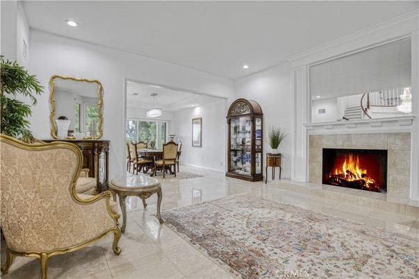 Dining room, Fireplace, Interior, Pendant Lights, Recessed Lighting