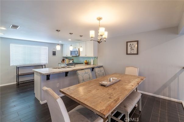 Dining room, Interior, Kitchen, Pendant Lights, Recessed Lighting, Wood Texture Flooring