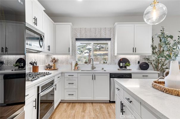 Interior, Kitchen, Pendant Lights, Wood Texture Flooring
