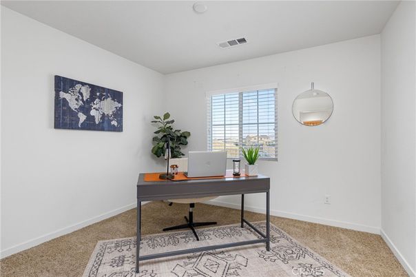 Home Office, Interior