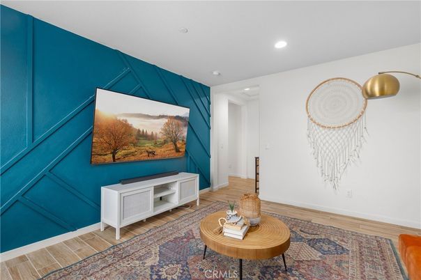 Interior, Recessed Lighting, Wood Texture Flooring