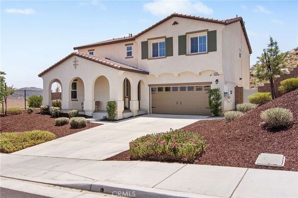 Attached, Exterior, Facade, Spanish Mediterranean