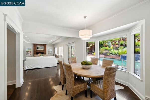 Dining room, Interior, Living room, Pendant Lights, Recessed Lighting, Wood Texture Flooring