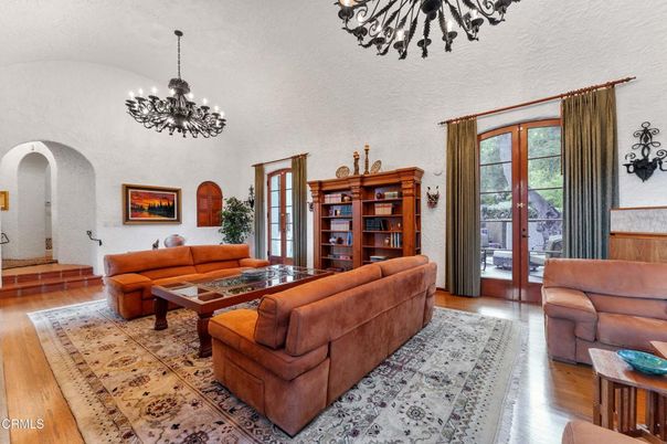 Chandelier, Interior, Living room, Wood Texture Flooring