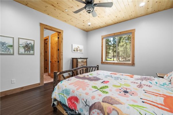Bedroom, Interior, Recessed Lighting, Wooden Ceilings, Wood Texture Flooring