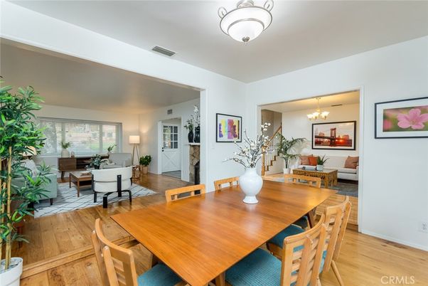 Chandelier, Dining room, Interior, Living room, Wood Texture Flooring