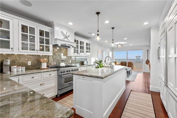 Interior, Kitchen, Pendant Lights, Recessed Lighting, Stainless Steel Appliances, Water, Wood Texture Flooring