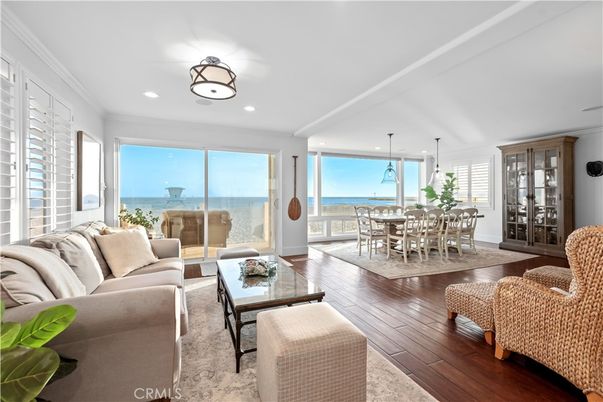 Dining room, Interior, Living room, Pendant Lights, Recessed Lighting, Water, Wood Texture Flooring