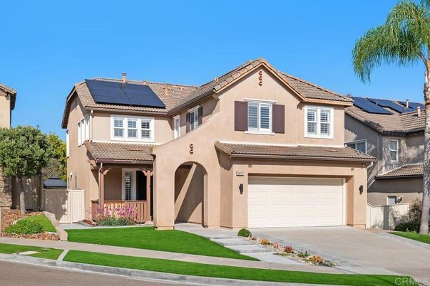 Attached, Exterior, Facade, Solar Panels, Mediterranean