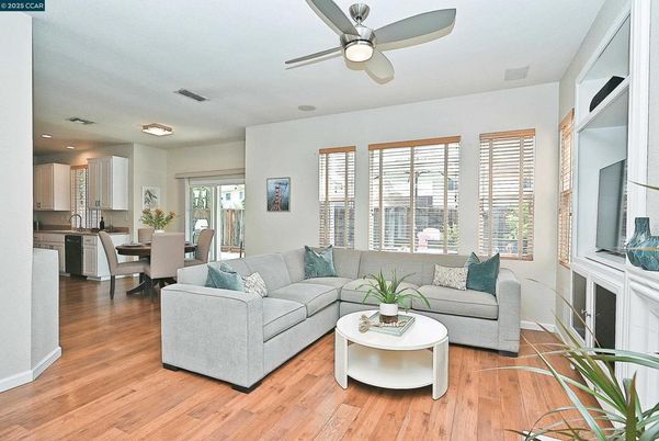 Dining room, Interior, Kitchen, Living room, Recessed Lighting, Wood Texture Flooring