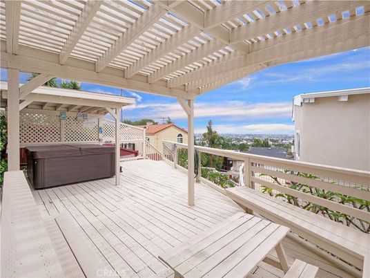 Exterior, Hot Tub