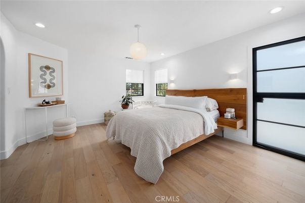 Bedroom, Interior, Pendant Lights, Recessed Lighting, Wood Texture Flooring