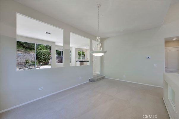 Empty room, Interior, Pendant Lights, Recessed Lighting