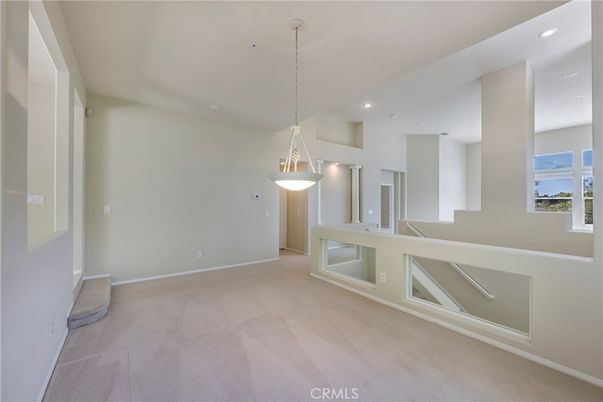 Empty room, Interior, Pendant Lights, Recessed Lighting