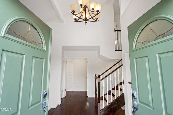 Chandelier, Interior, Wood Texture Flooring