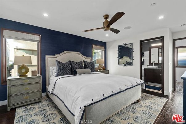 Bedroom, Interior, Recessed Lighting, Water, Wood Texture Flooring