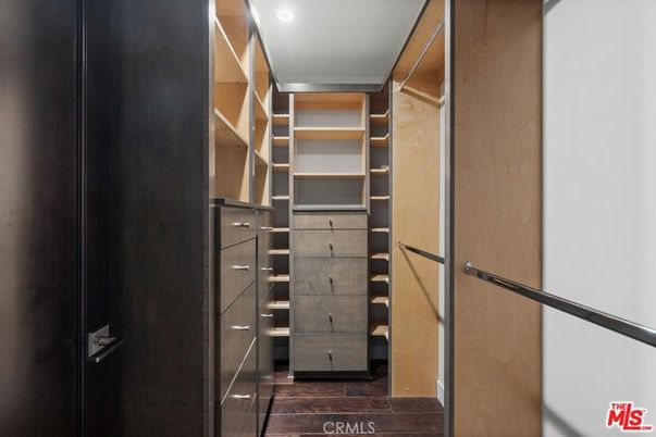 Interior, Recessed Lighting, Walk-in Closets, Wood Texture Flooring
