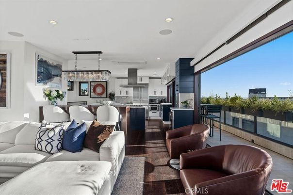 Dining room, Interior, Kitchen, Living room, Pendant Lights, Recessed Lighting, Stainless Steel Appliances, Wood Texture Flooring