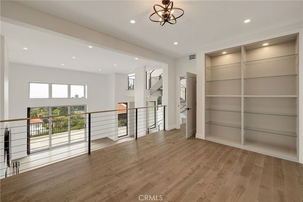 Interior, Pendant Lights, Recessed Lighting, Wood Texture Flooring
