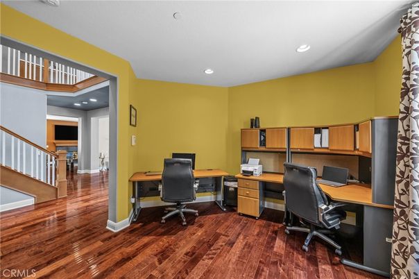 Home Office, Interior, Recessed Lighting, Wood Texture Flooring