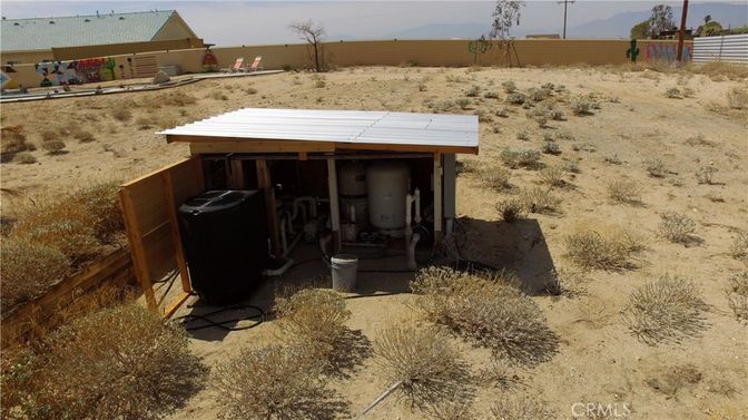 Exterior, Drone