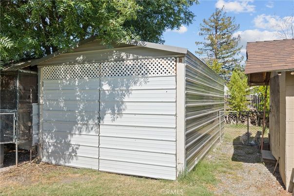 Detached Garage, Exterior