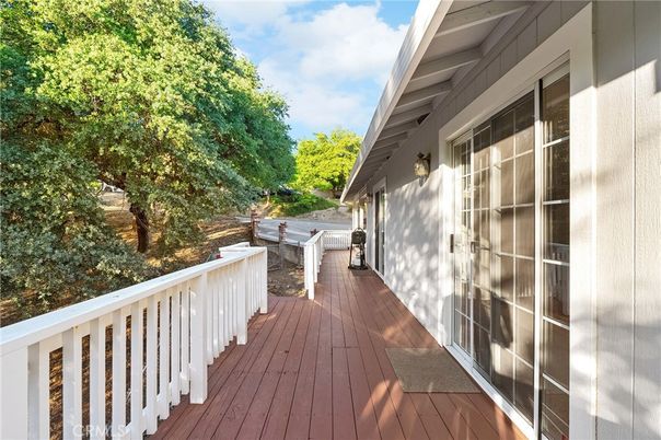 Exterior, Wood Texture Flooring