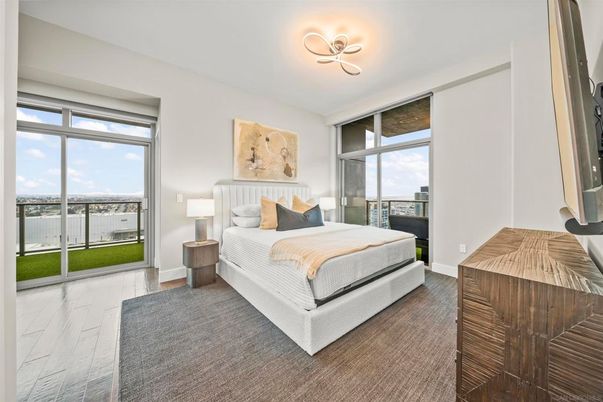 Bedroom, Interior, Water, Wood Texture Flooring