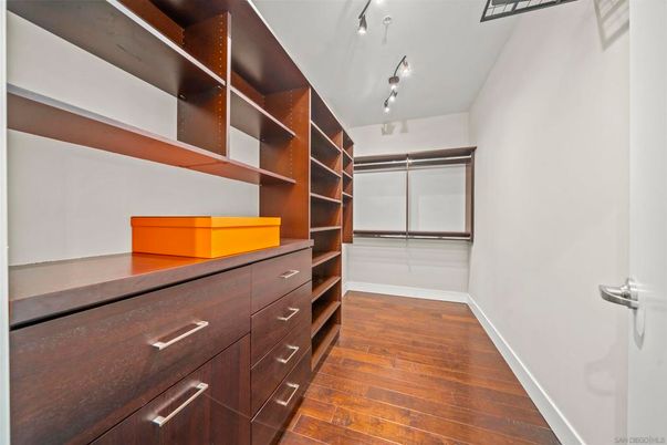 Interior, Walk-in Closets, Wood Texture Flooring