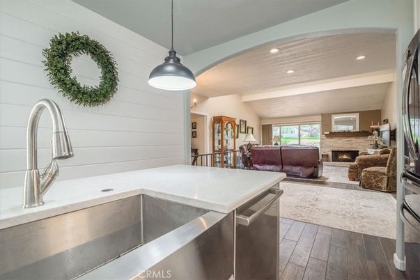 Fireplace, Interior, Living room, Pendant Lights, Recessed Lighting, Wood Texture Flooring