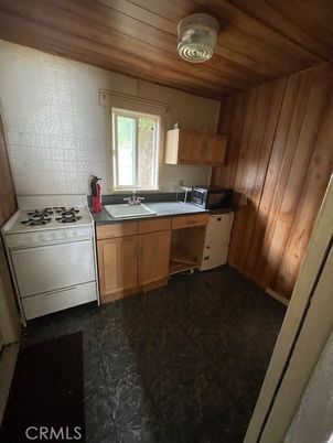 Interior, Kitchen, Wooden Ceilings, Wooden Walls