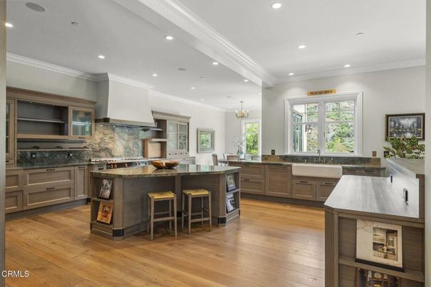 Chandelier, Interior, Kitchen, Recessed Lighting, Stainless Steel Appliances, Wood Texture Flooring