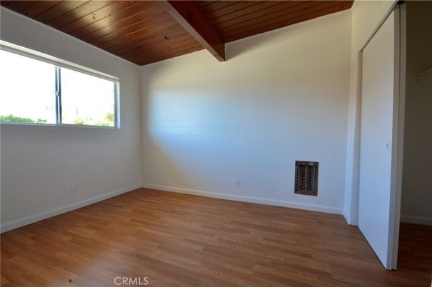 Empty room, Interior, Wooden Beams, Wooden Ceilings, Wood Texture Flooring