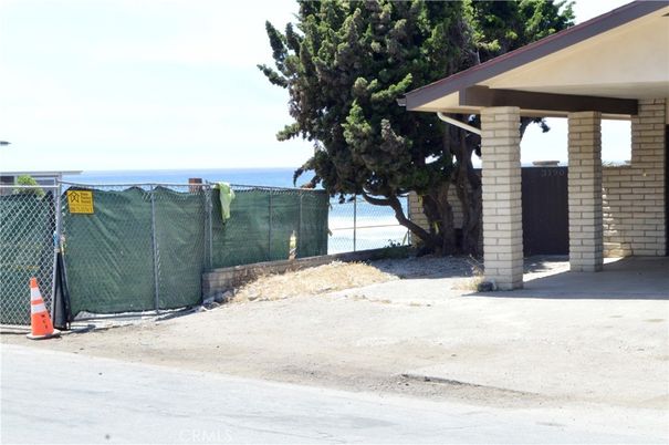Exterior, Water