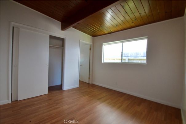 Empty room, Interior, Wooden Beams, Wooden Ceilings, Wood Texture Flooring