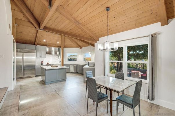 Dining room, Interior, Kitchen, Pendant Lights, Recessed Lighting, Stainless Steel Appliances, Wooden Beams, Wooden Ceilings