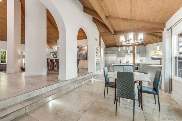 Dining room, Interior, Kitchen, Pendant Lights, Wooden Beams, Wooden Ceilings
