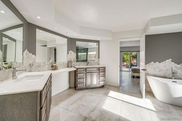 Bathroom, Dual Sink Vanities, Free Standing Baths, Interior, Recessed Lighting