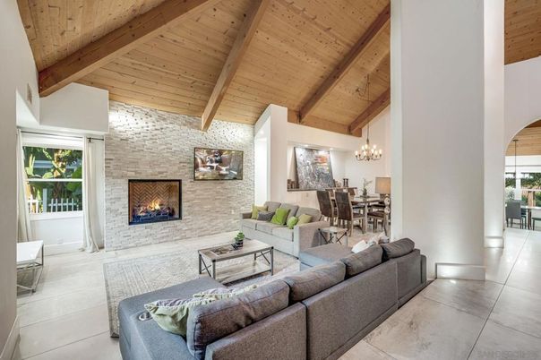Chandelier, Dining room, Fireplace, Interior, Living room, Stone Walls, Wooden Beams, Wooden Ceilings