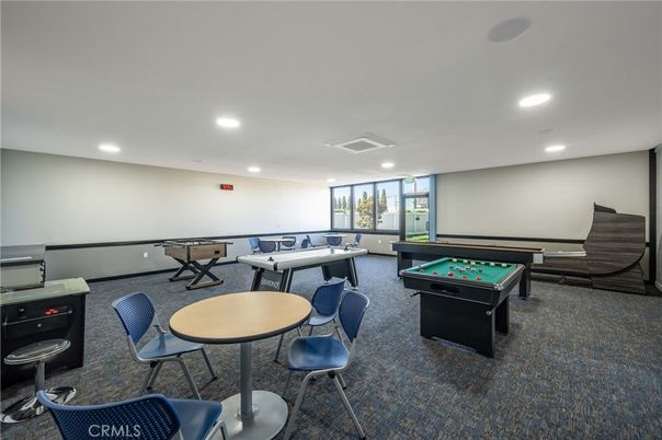 Billiard Table, Game Room, Interior, Recessed Lighting