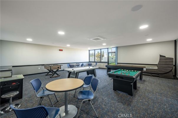 Billiard Table, Game Room, Interior, Recessed Lighting