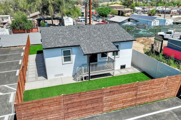 Exterior, Drone
