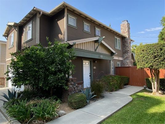 Exterior, Facade, American Craftsman